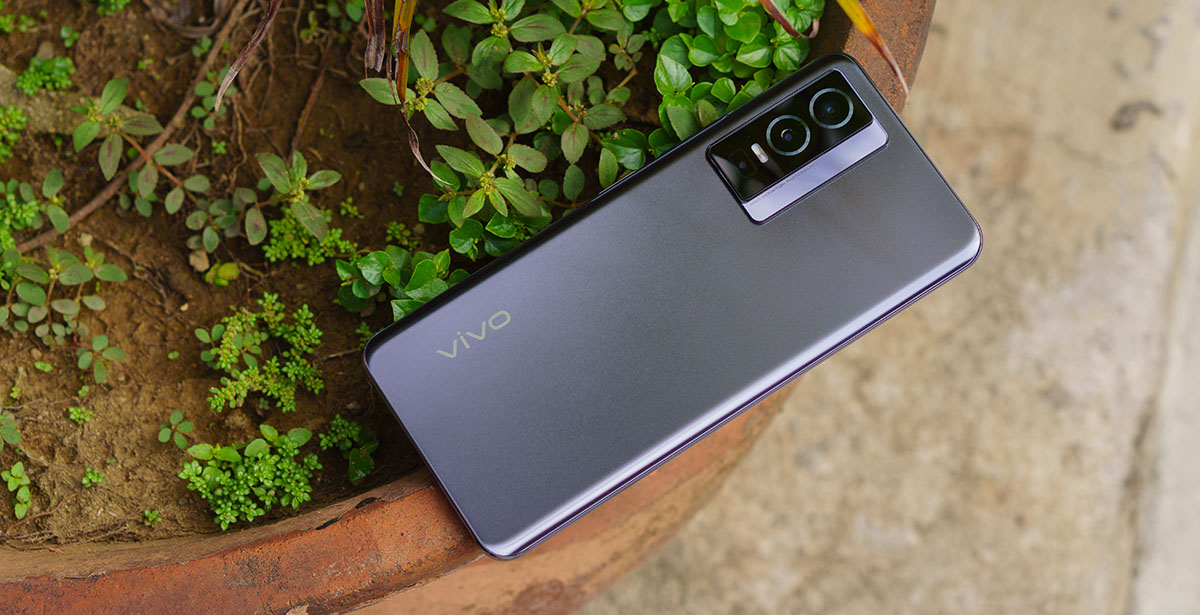 electronics,mobile phone,phone,plant,potted plant,herbs,soil,leaf,herbal,computer hardware