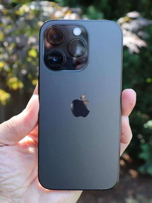 Apple iPhone 14 Pro Review In November 2023: Still A Pro - Cashify