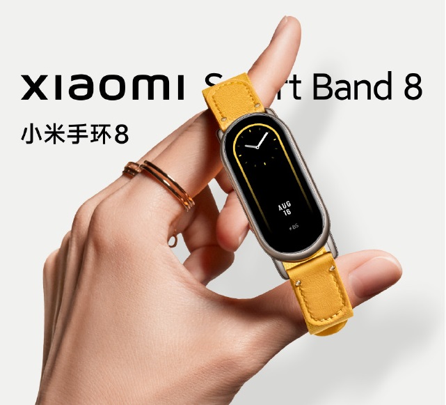 wristwatch,arm,person,bracelet,finger,hand,electronics,adult,female,woman