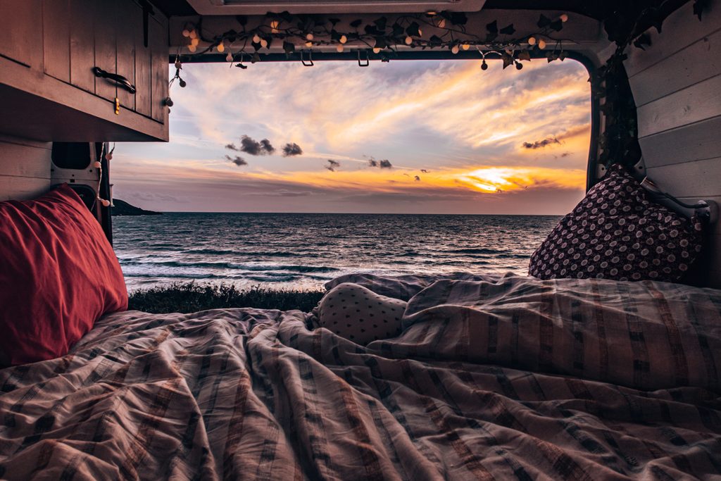 campervan,view,blankets,water,sunset