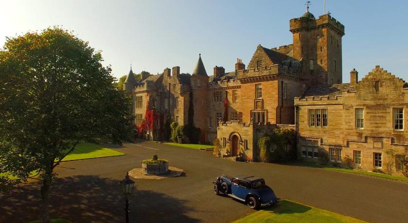 castle,grounds,nature,outdoors,car