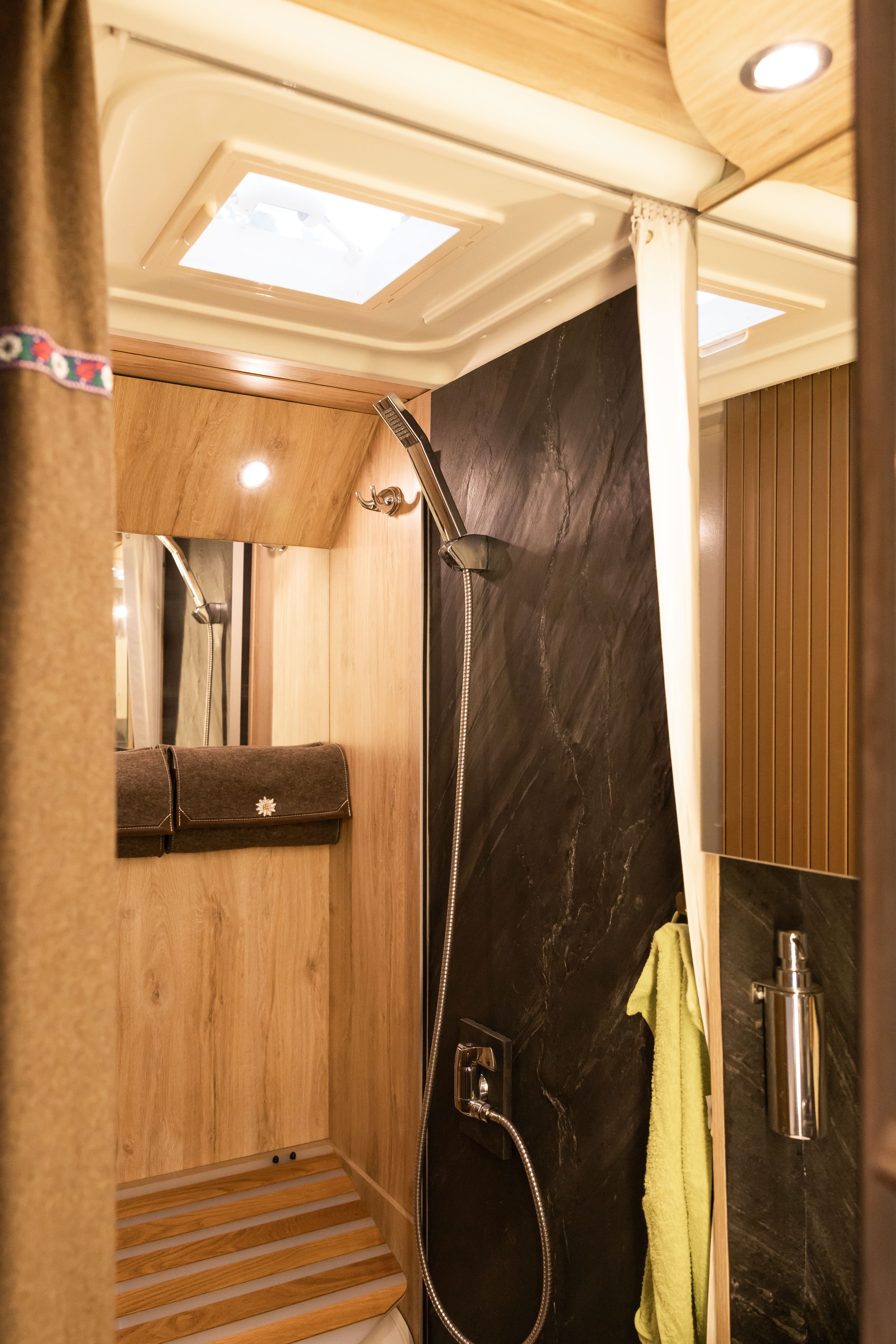 interior design,indoors,bathroom,room,wallet,accessories,shower,shaker,bottle