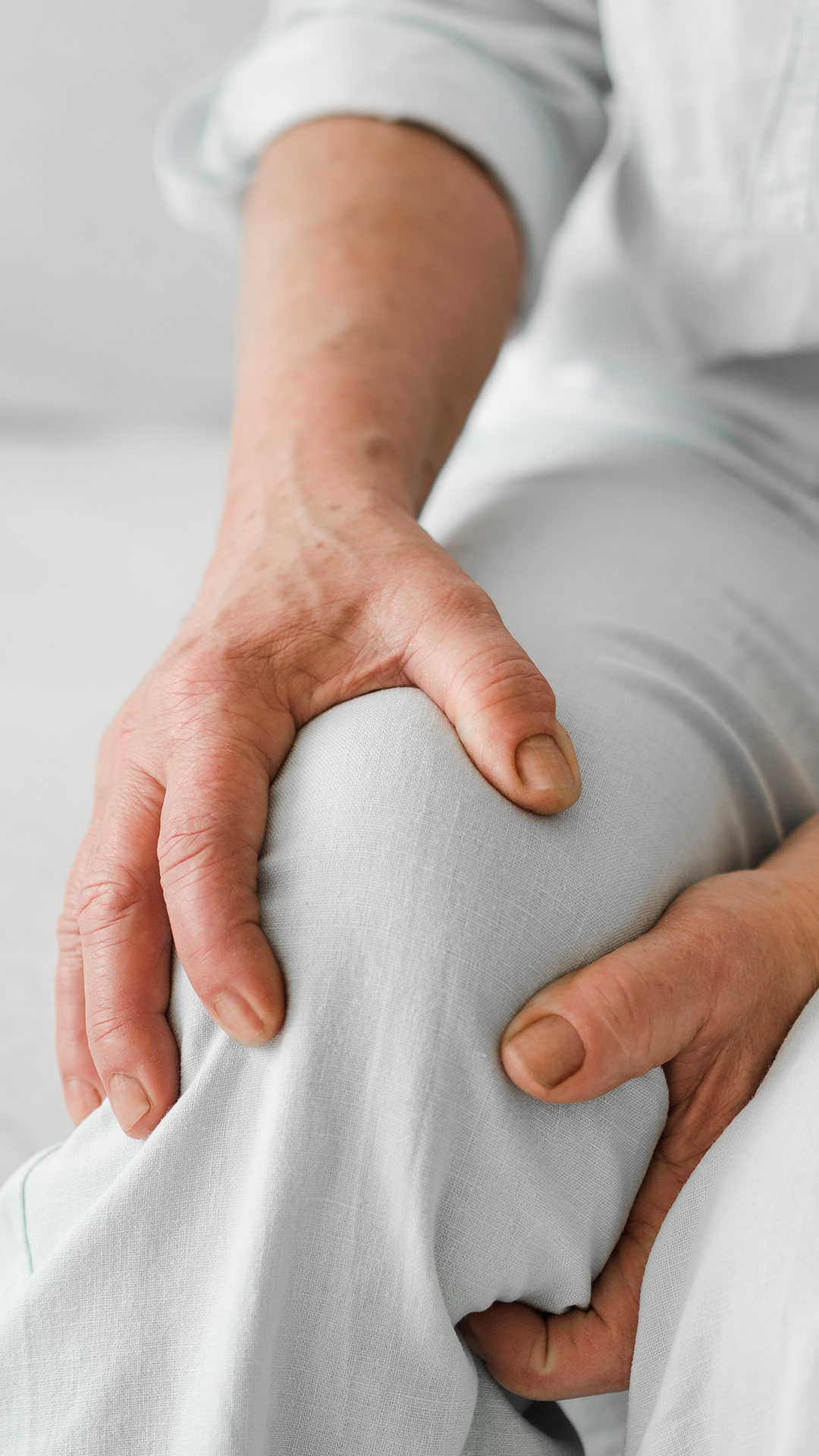 body part,finger,hand,person,massage,baby,pain,skin,patient